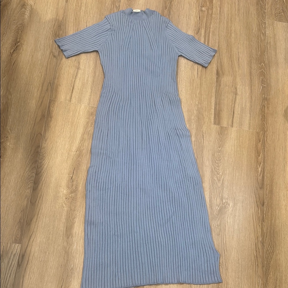 Elegant Blue Ribbed Dress